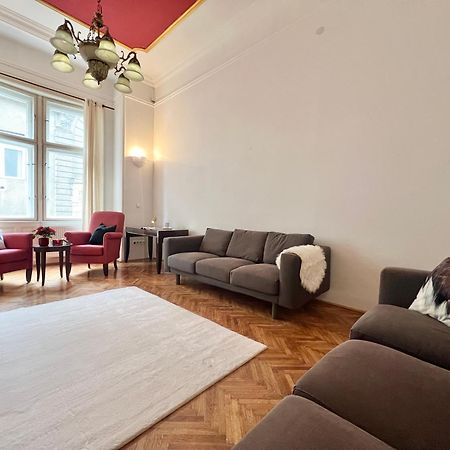 Elizabeth'S Treasure Deluxe Apartment Budapest Luaran gambar