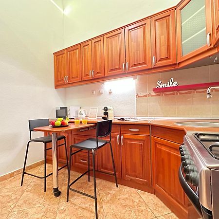 Elizabeth'S Treasure Deluxe Apartment Budapest Luaran gambar