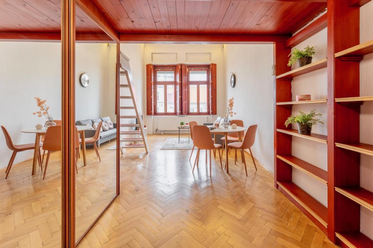 Elizabeth'S Treasure Deluxe Apartment Budapest Luaran gambar