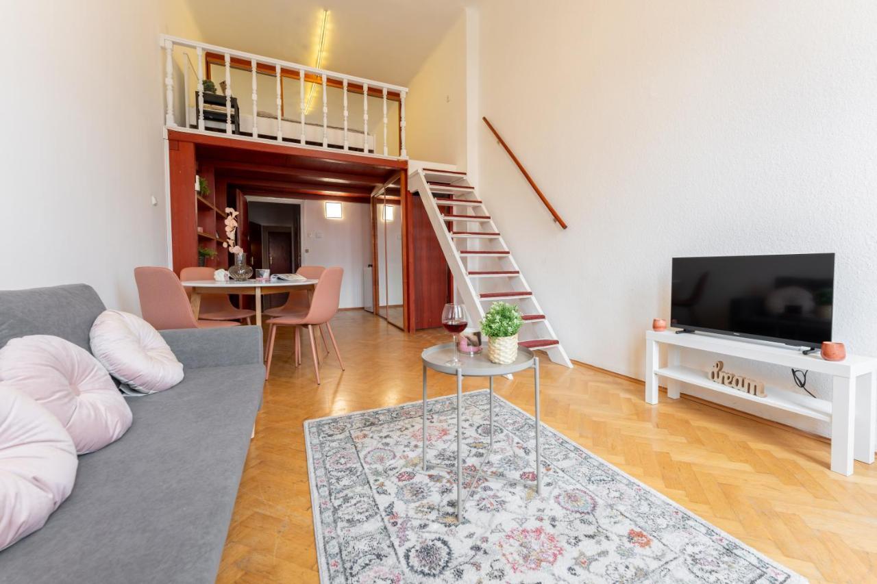 Elizabeth'S Treasure Deluxe Apartment Budapest Luaran gambar