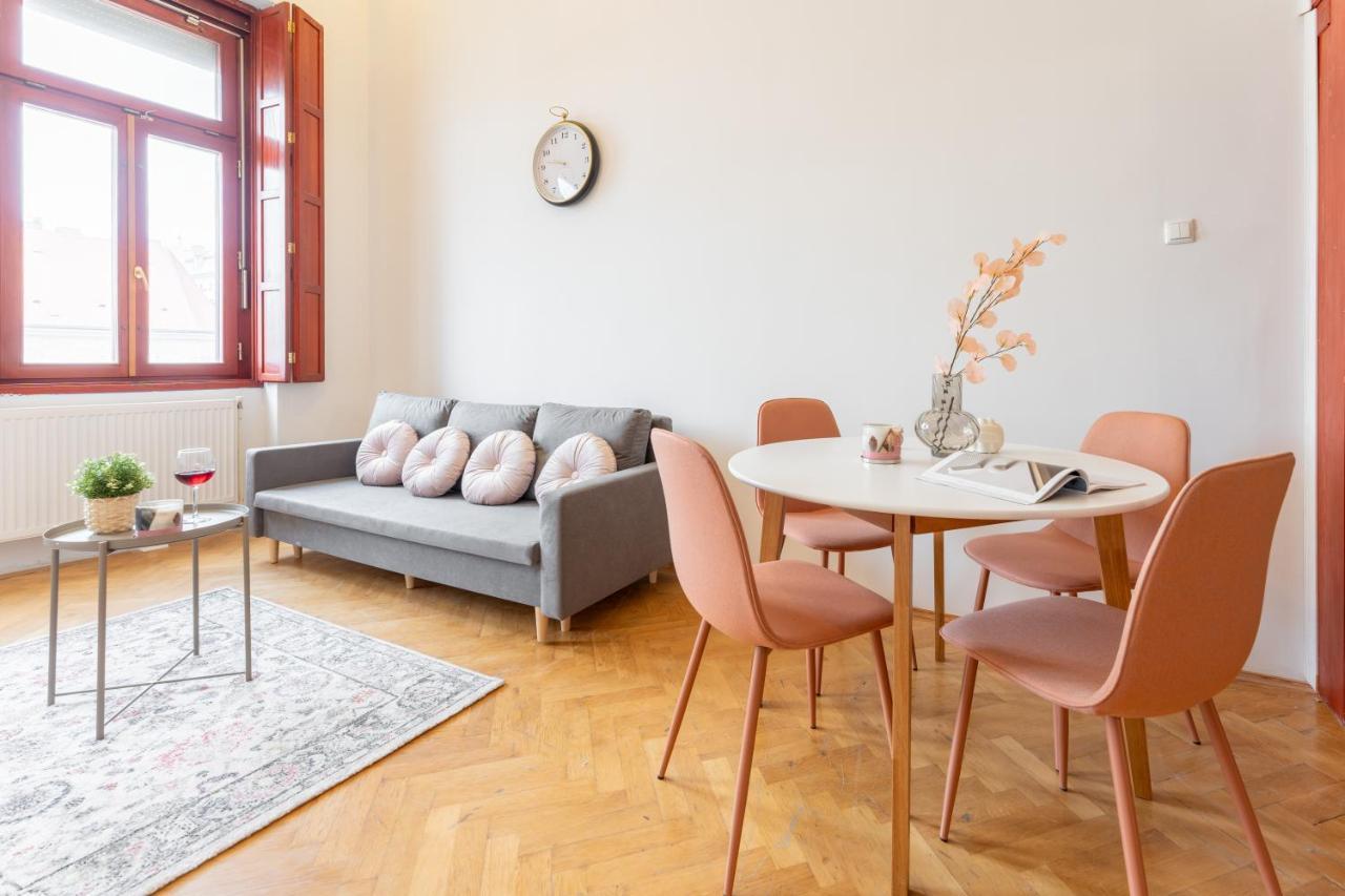 Elizabeth'S Treasure Deluxe Apartment Budapest Luaran gambar