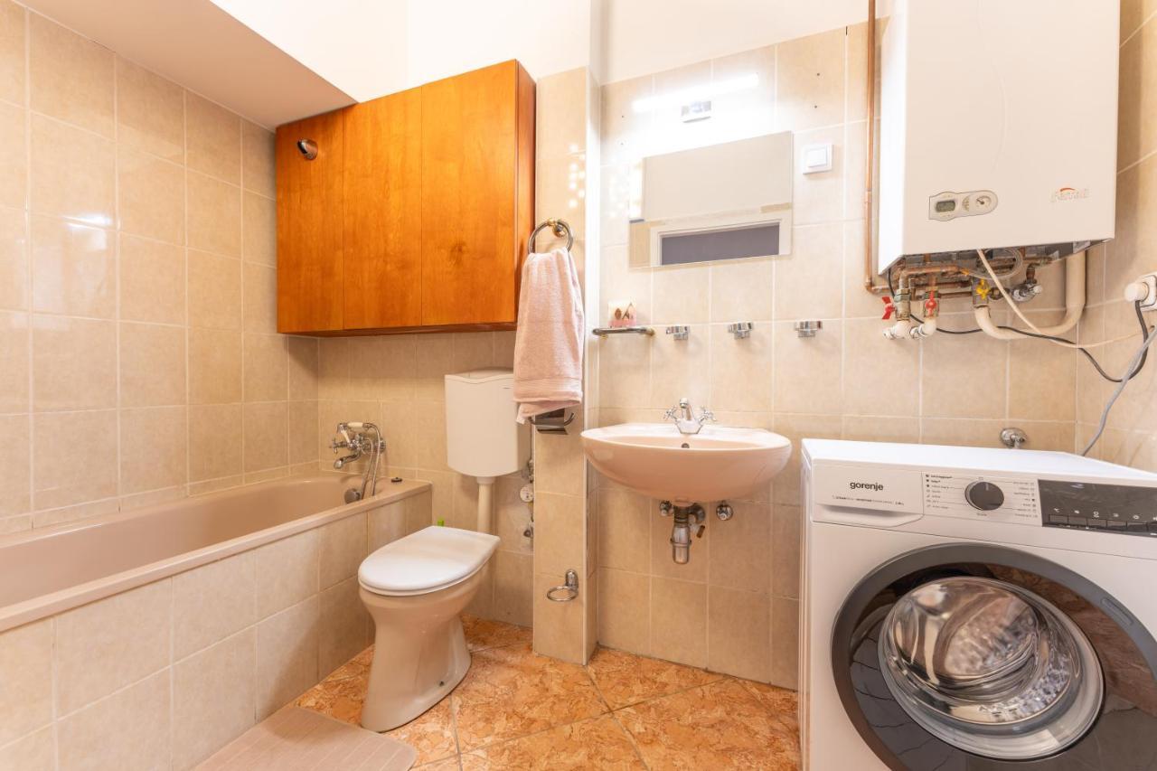 Elizabeth'S Treasure Deluxe Apartment Budapest Luaran gambar
