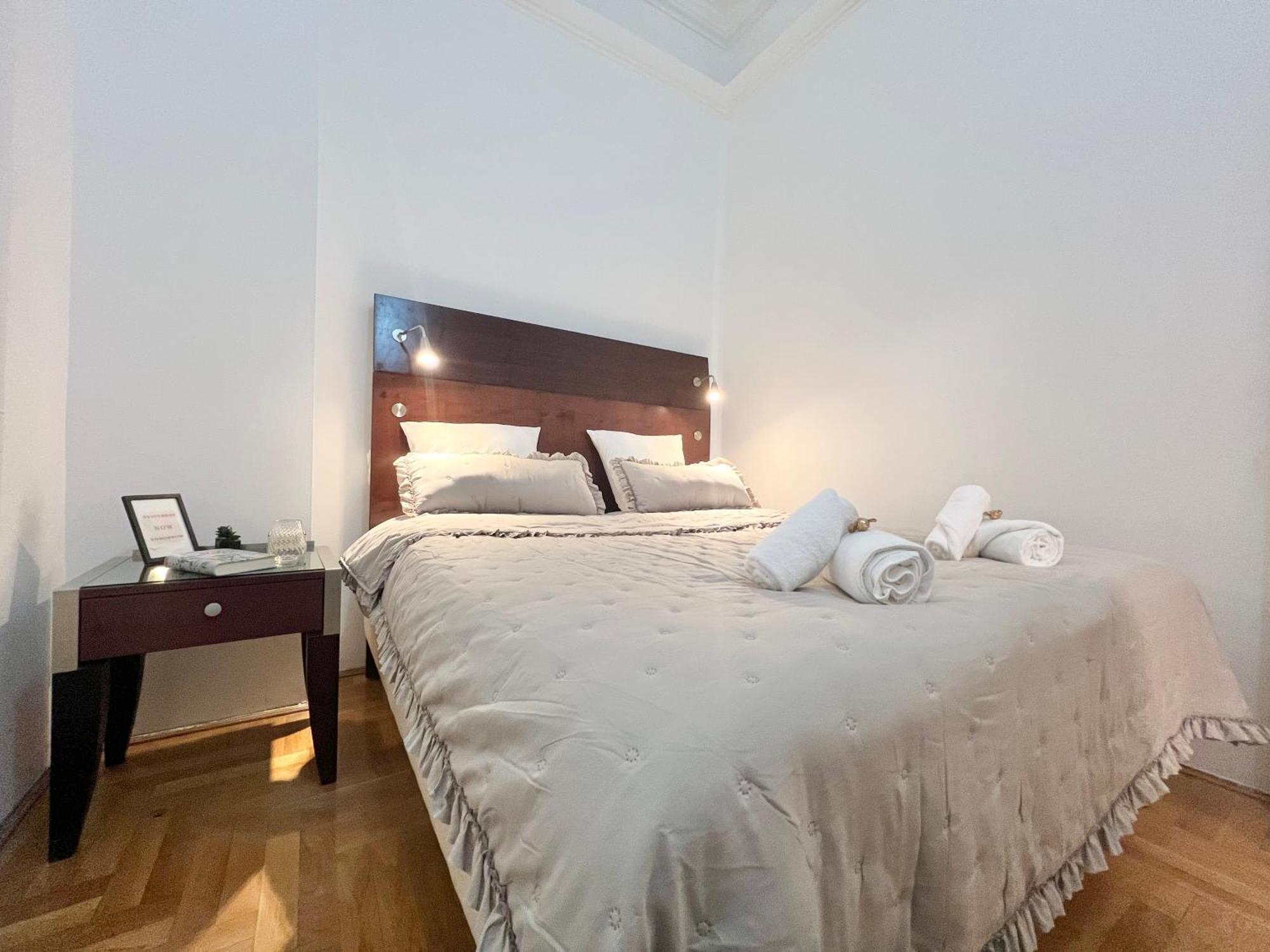 Elizabeth'S Treasure Deluxe Apartment Budapest Luaran gambar